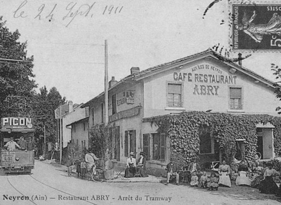 Neyron - Restaurant Abry - Arrêt du tramway au début du XXe siècle
